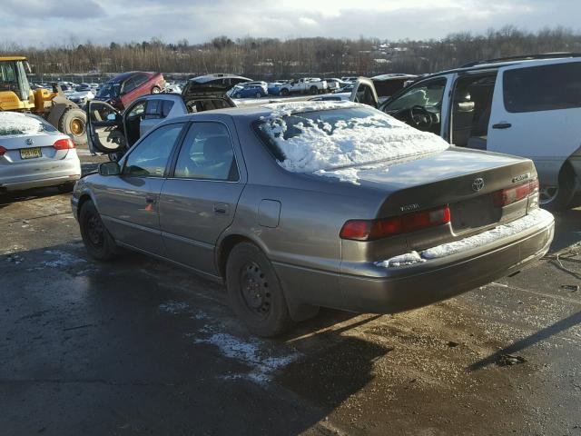 4T1BG22K8XU604800 - 1999 TOYOTA CAMRY CE GRAY photo 3