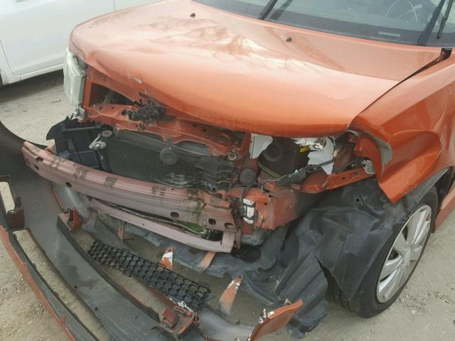 JTLKT324140163381 - 2004 TOYOTA SCION XB ORANGE photo 9