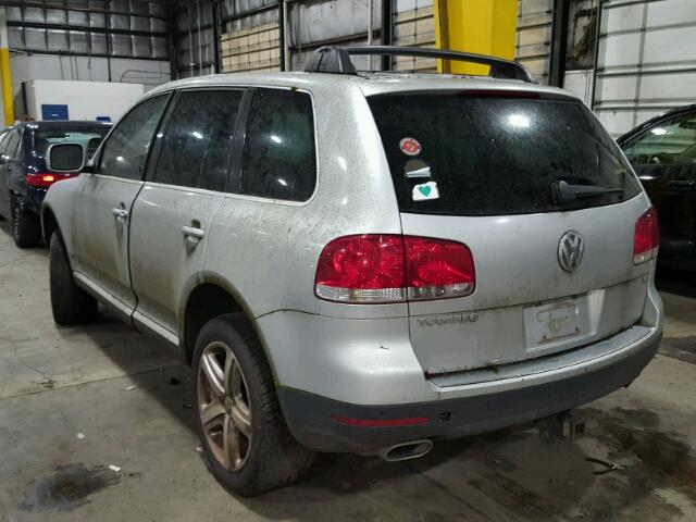 WVGCM77L44D044586 - 2004 VOLKSWAGEN TOUAREG 4. SILVER photo 3