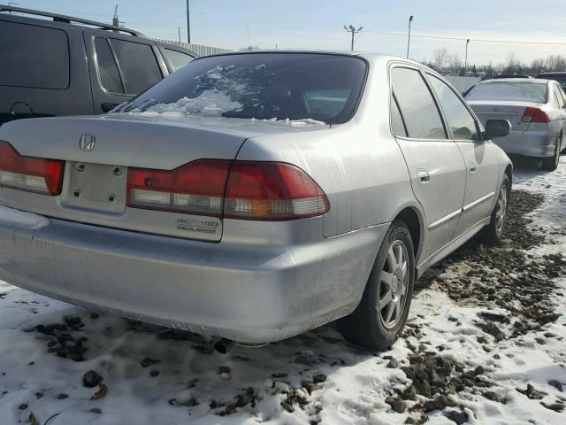 JHMCG56792C032262 - 2002 HONDA ACCORD SE SILVER photo 4