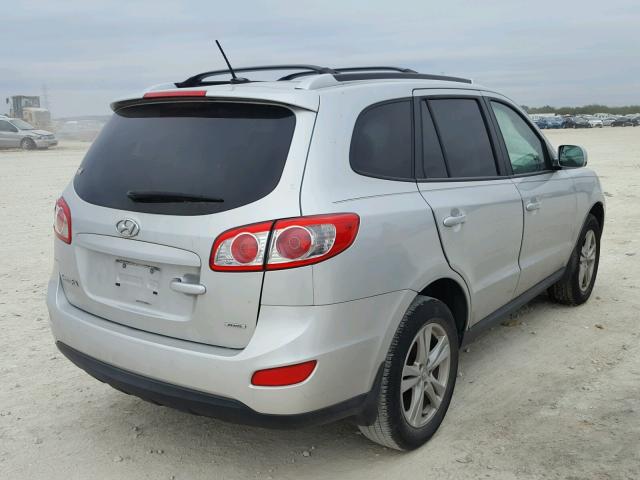 5XYZHDAG6CG120452 - 2012 HYUNDAI SANTA FE S SILVER photo 4