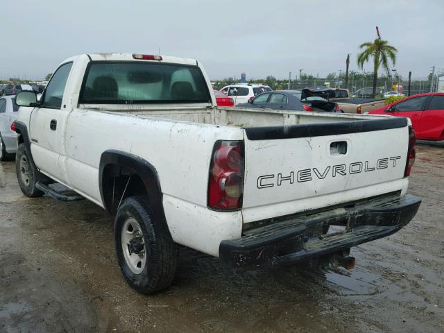 1GCHC24U44E361193 - 2004 CHEVROLET SILVERADO WHITE photo 3