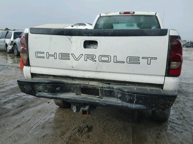 1GCHC24U44E361193 - 2004 CHEVROLET SILVERADO WHITE photo 6