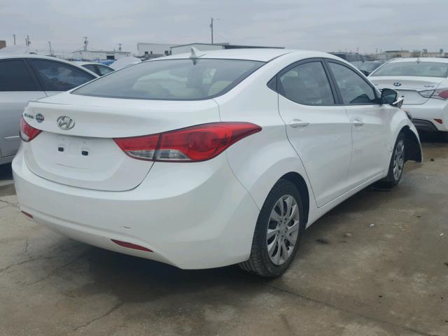 5NPDH4AE1CH123292 - 2012 HYUNDAI ELANTRA GL WHITE photo 4