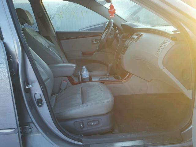 KMHFC46F68A304472 - 2008 HYUNDAI AZERA SE SILVER photo 5