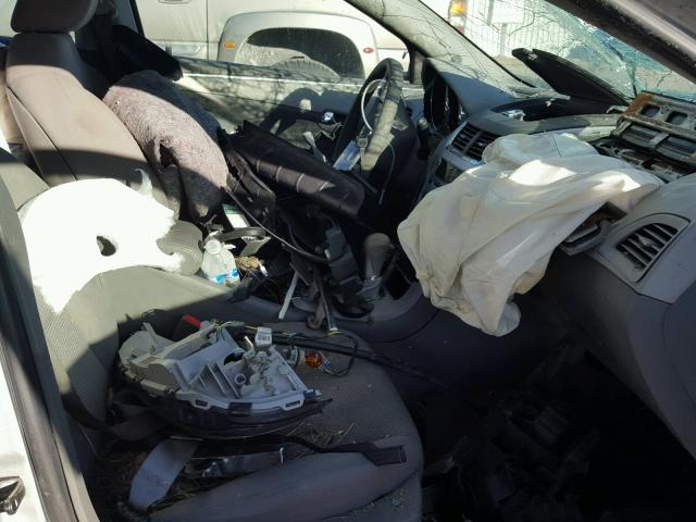 1G1ZC5EU3BF373369 - 2011 CHEVROLET MALIBU 1LT 银色 照片 5