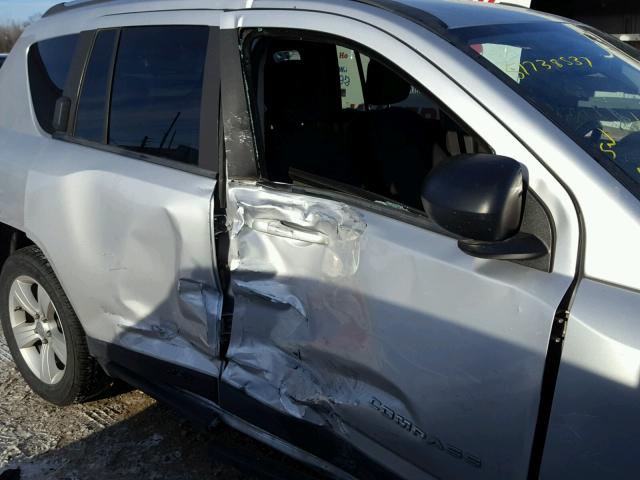 1J4NF1FB8BD302841 - 2011 JEEP COMPASS SP SILVER photo 9