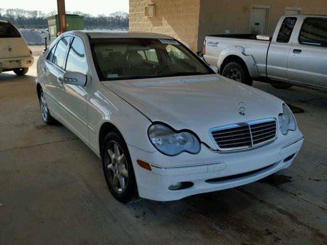 WDBRF61JX4A596569 - 2004 MERCEDES-BENZ C 240 WHITE photo 1