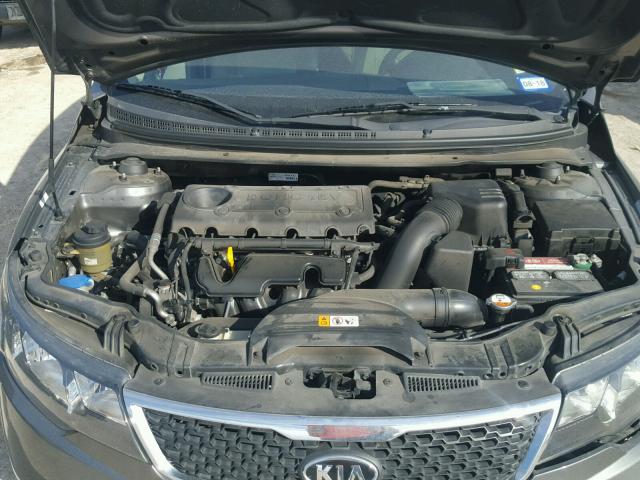 KNAFU4A21D5737459 - 2013 KIA FORTE EX GRAY photo 7