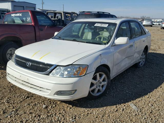 4T1BF28B01U184256 - 2001 TOYOTA AVALON XL WHITE photo 2