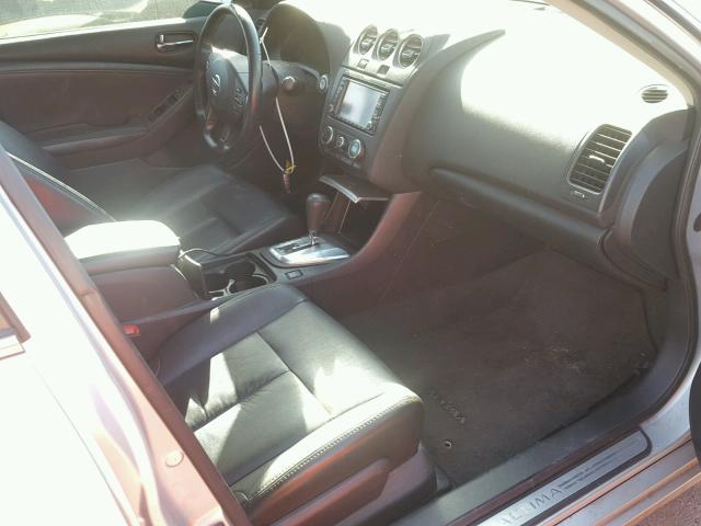 1N4BL2AP2CC225424 - 2012 NISSAN ALTIMA SR GRAY photo 5