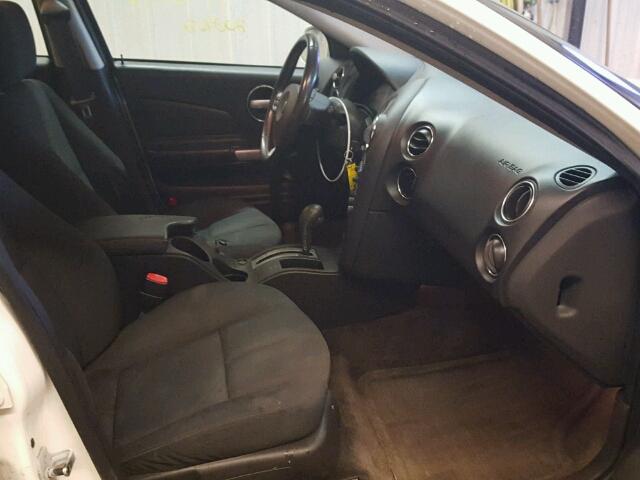 2G2WP552X61232748 - 2006 PONTIAC GRAND PRIX WHITE photo 5