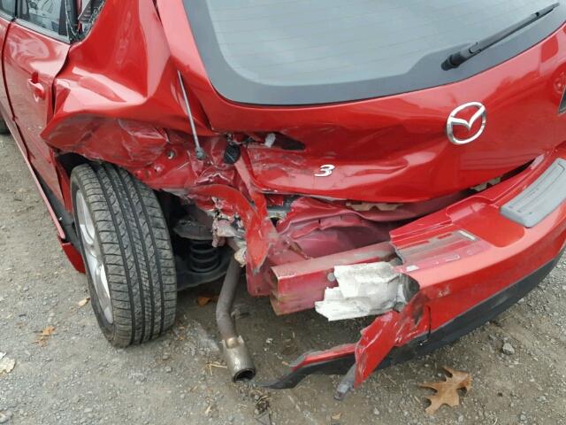 JM1BK143961402180 - 2006 MAZDA 3 HATCHBAC RED photo 9