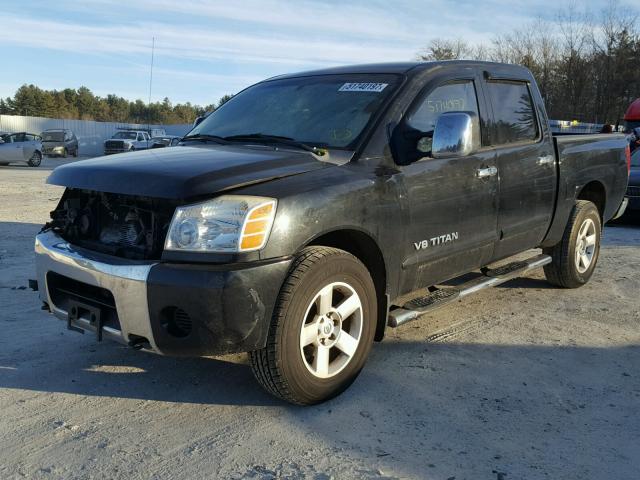 1N6AA07B75N576345 - 2005 NISSAN TITAN XE BLACK photo 2