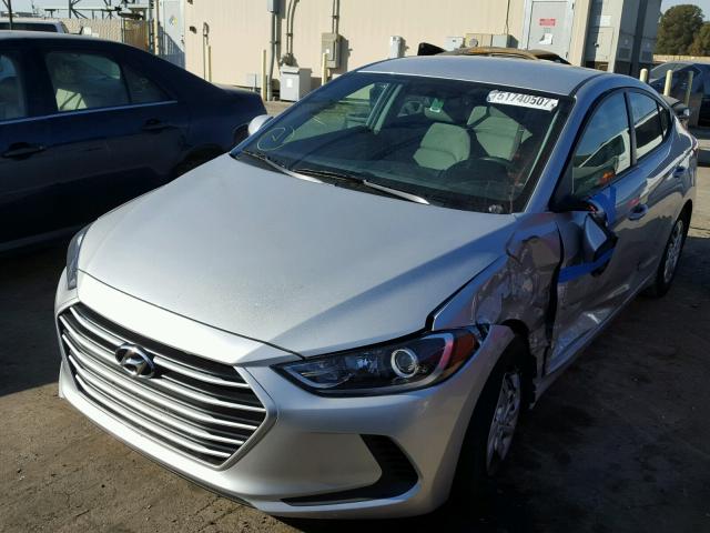 5NPD74LF0HH070259 - 2017 HYUNDAI ELANTRA SE SILVER photo 2