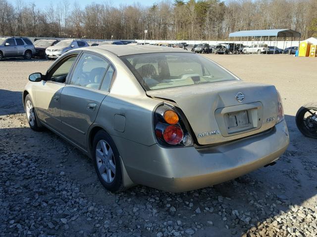 1N4AL11D82C126567 - 2002 NISSAN ALTIMA BAS GOLD photo 3