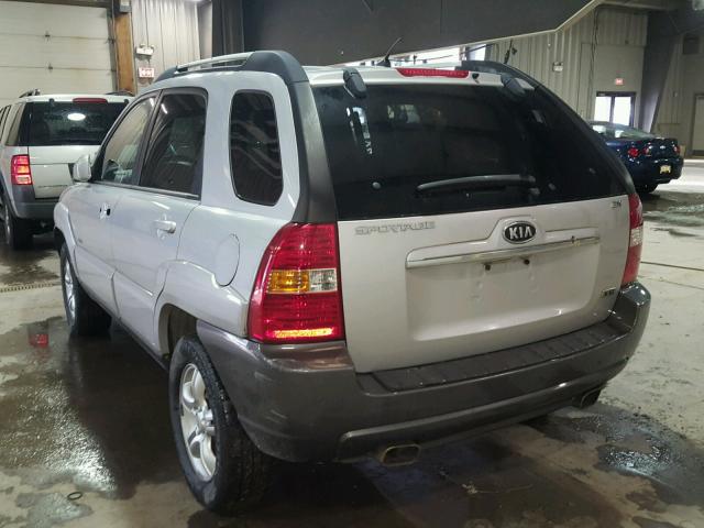 KNDJE723177402472 - 2007 KIA SPORTAGE E SILVER photo 3