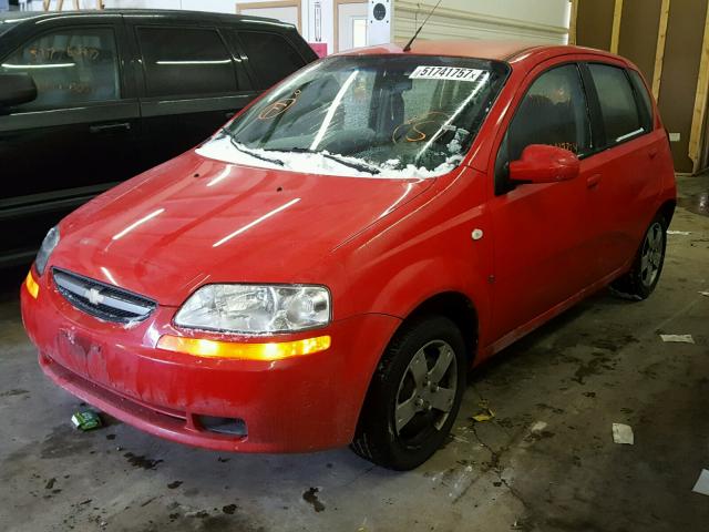 KL1TD66607B746521 - 2007 CHEVROLET AVEO BASE RED photo 2