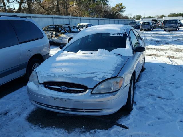 1FAFP52232G186425 - 2002 FORD TAURUS LX SILVER photo 2