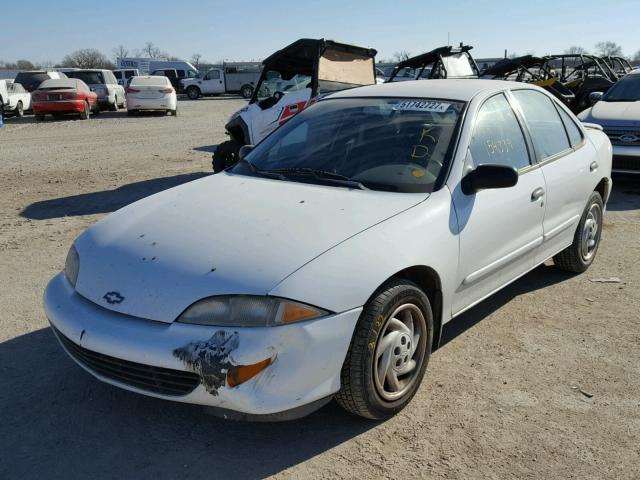 1G1JF5245W7134432 - 1998 CHEVROLET CAVALIER L WHITE photo 2