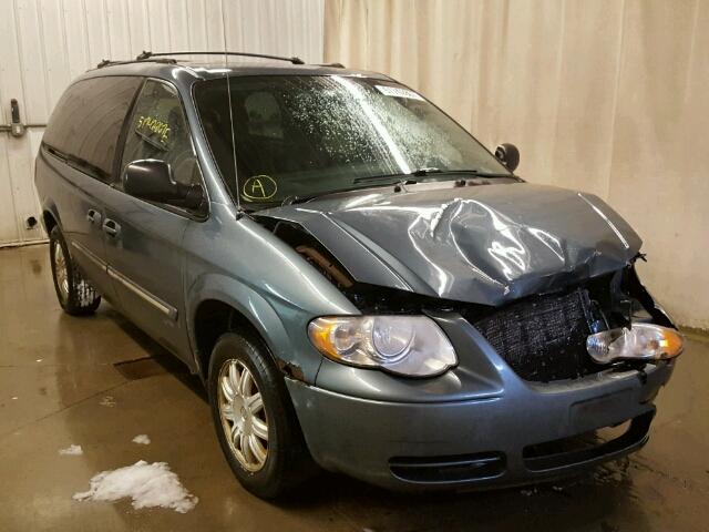 2C4GP54LX5R517766 - 2005 CHRYSLER TOWN & COU BLUE photo 1