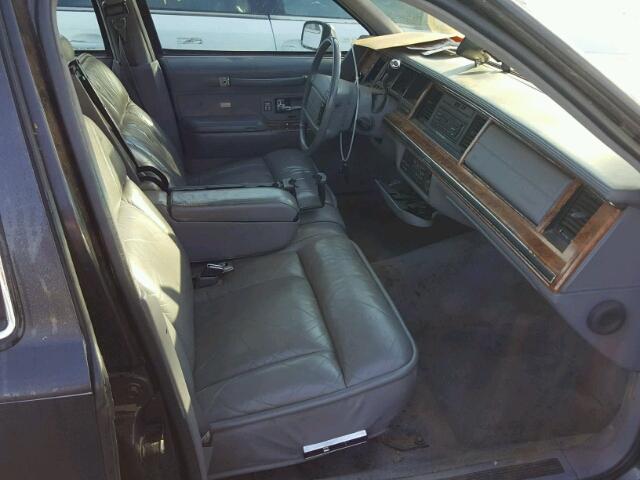 1LNLM83W8RY631315 - 1994 LINCOLN TOWN CAR C BLACK photo 5