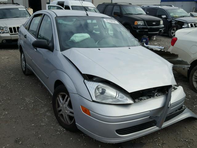 1FAFP34332W104001 - 2002 FORD FOCUS SE SILVER photo 1