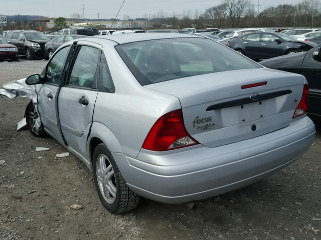 1FAFP34332W104001 - 2002 FORD FOCUS SE SILVER photo 3