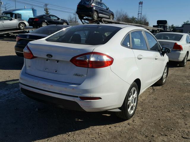 3FADP4BJ9FM204494 - 2015 FORD FIESTA SE WHITE photo 4