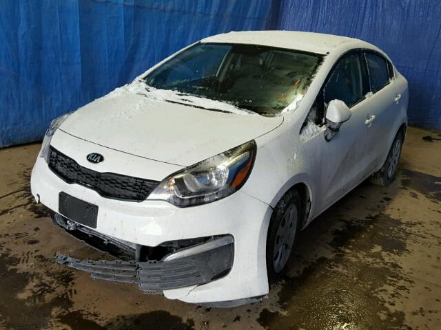 KNADM4A35G6540051 - 2016 KIA RIO LX WHITE photo 2