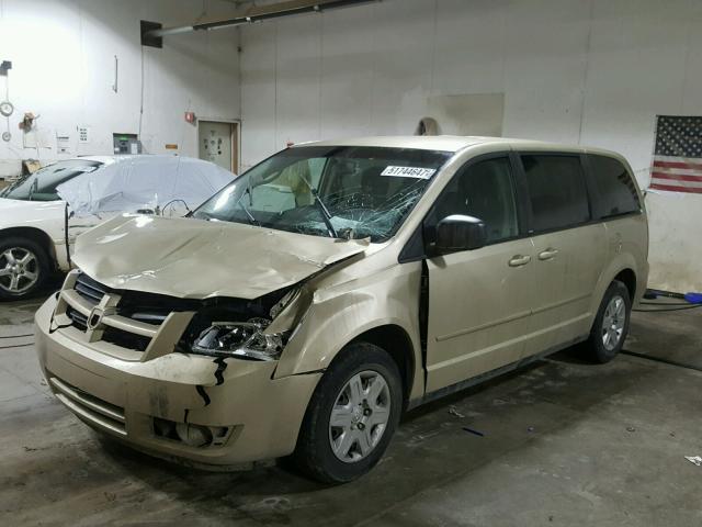 2D4RN4DEXAR364197 - 2010 DODGE GRAND CARA GOLD photo 2