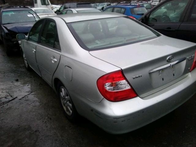 JTDBF30KX40152349 - 2004 TOYOTA CAMRY LE SILVER photo 3