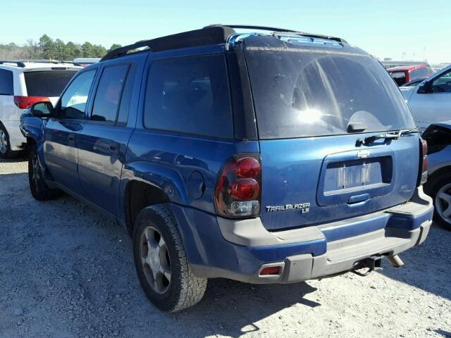 1GNET16S356168156 - 2005 CHEVROLET TRAILBLAZE BLUE photo 3