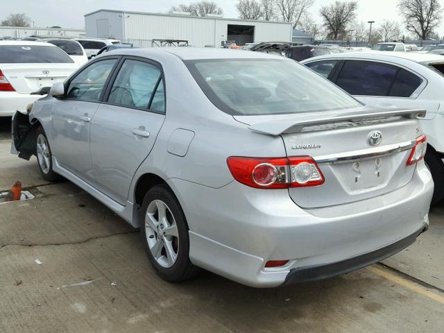 2T1BU4EE2DC939350 - 2013 TOYOTA COROLLA BA SILVER photo 3