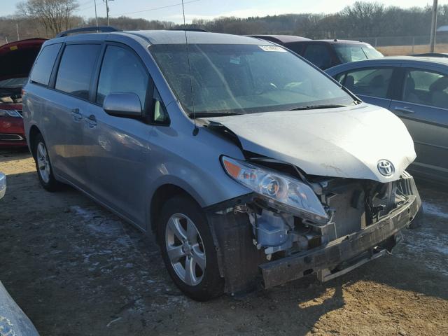 5TDKK3DC9DS384999 - 2013 TOYOTA SIENNA LE SILVER photo 1