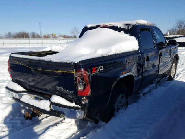 2GCEK13T551230754 - 2005 CHEVROLET SILVERADO BLUE photo 4