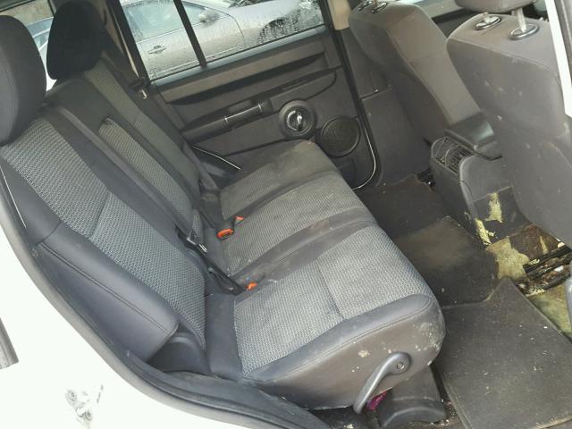 1J4RG4GK6AC156698 - 2010 JEEP COMMANDER WHITE photo 6