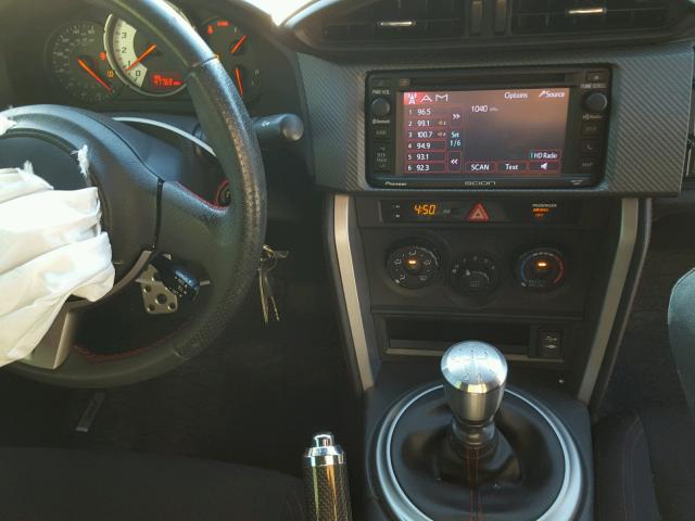 JF1ZNAA16F9703005 - 2015 TOYOTA SCION FR-S შავი ფოტო 9