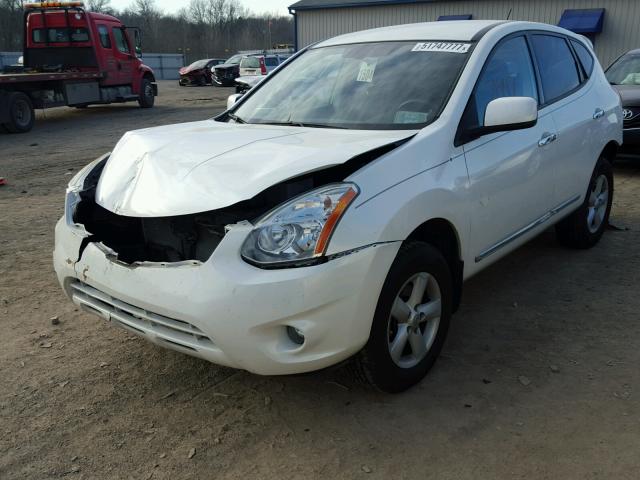 JN8AS5MV4DW132428 - 2013 NISSAN ROGUE S WHITE photo 2