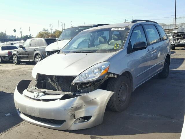 5TDZK23C07S075016 - 2007 TOYOTA SIENNA CE SILVER photo 2