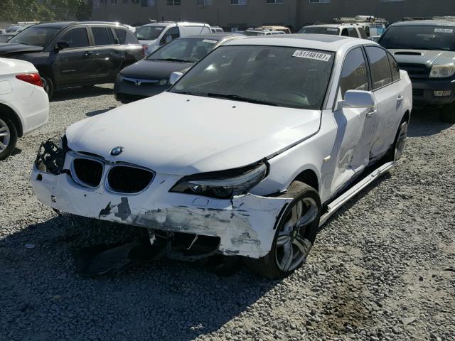 WBANU5C56AC129355 - 2010 BMW 528 I WHITE photo 2