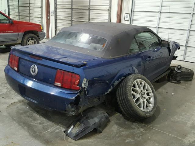 1ZVFT84N875326337 - 2007 FORD MUSTANG BLUE photo 4