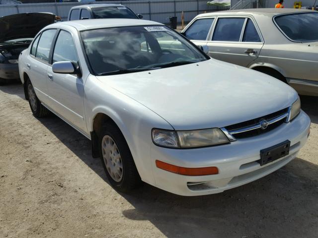 JN1CA21D8XT812830 - 1999 NISSAN MAXIMA GLE WHITE photo 1