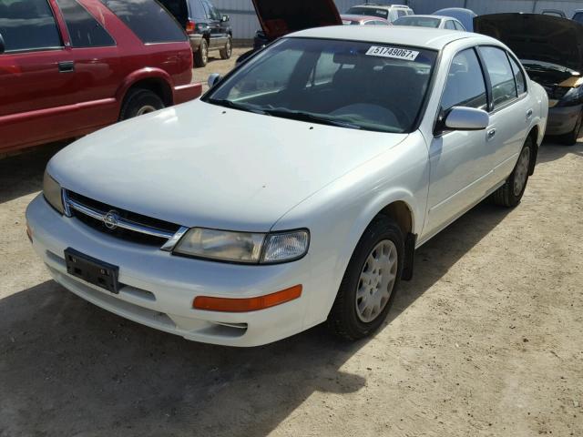 JN1CA21D8XT812830 - 1999 NISSAN MAXIMA GLE WHITE photo 2