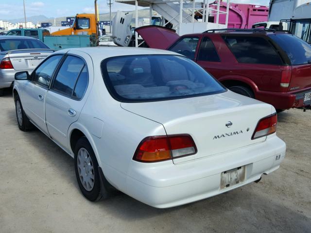 JN1CA21D8XT812830 - 1999 NISSAN MAXIMA GLE WHITE photo 3