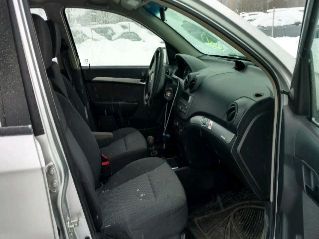 KL1TD5DE5BB138474 - 2011 CHEVROLET AVEO LS SILVER photo 5