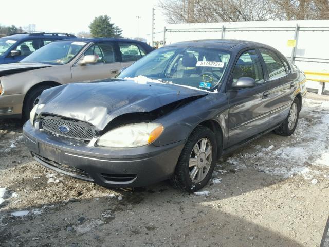 1FAHP56S04G112465 - 2004 FORD TAURUS SEL GRAY photo 2