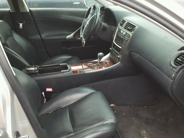 JTHBK262172031567 - 2007 LEXUS IS 250 SILVER photo 5