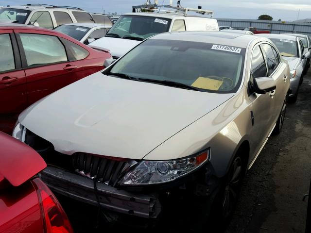 1LNHM93R69G612273 - 2009 LINCOLN MKS BEIGE photo 2