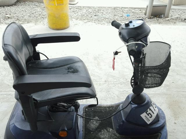 2WM3JGB1012000846 - 2000 OTHR WHEELCHAIR BLUE photo 5